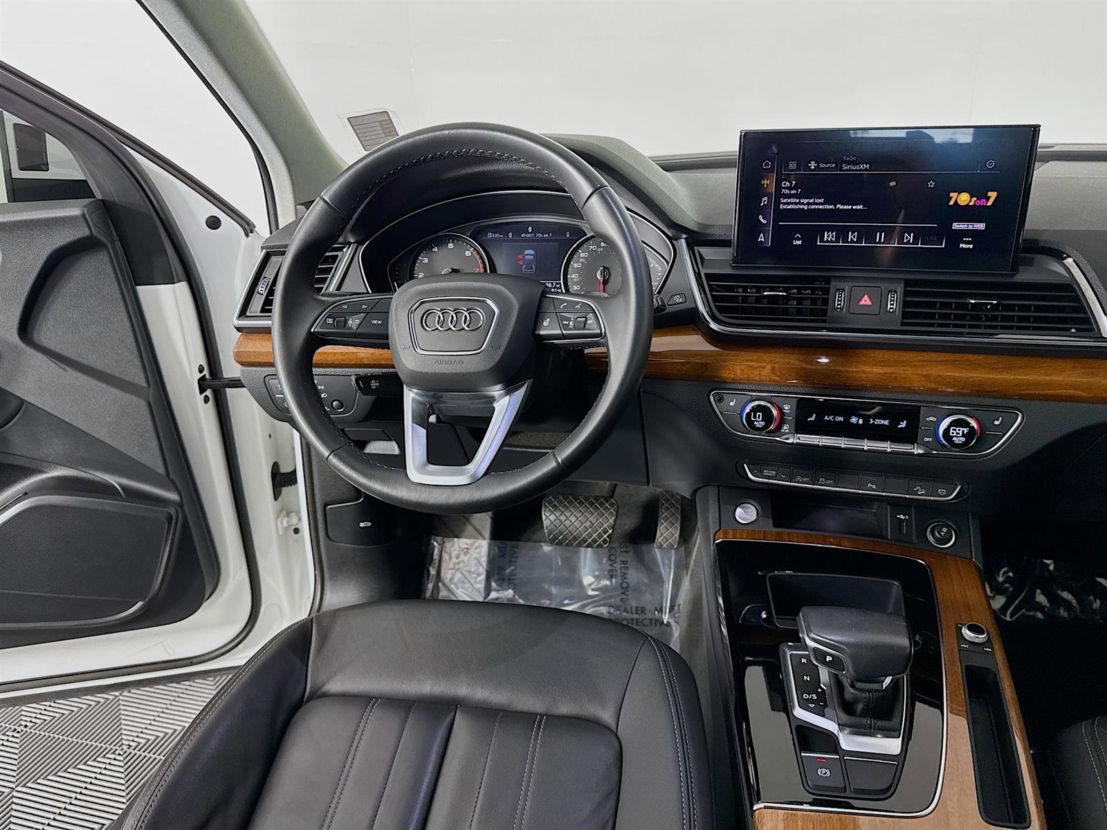 2021 Audi Q5 45 Premium photo 21