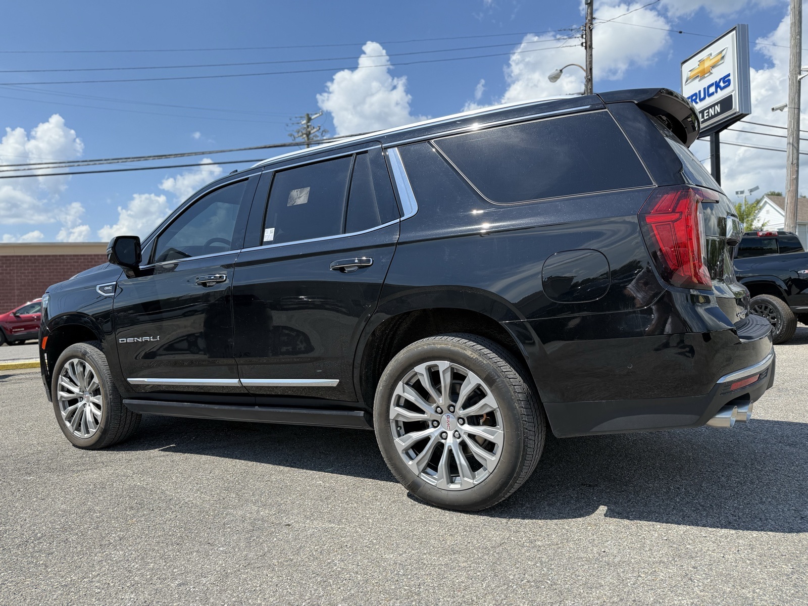 2023 Gmc Yukon Denali photo 4