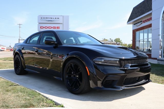 2023 Dodge Charger R/T Scat Pack Widebody photo 2