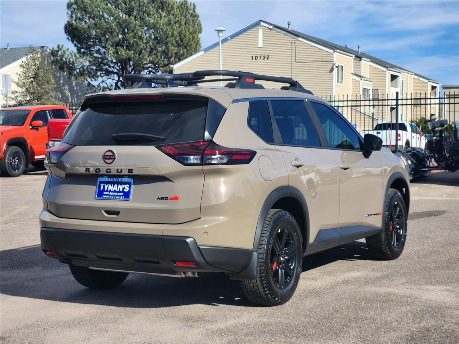 2026 Nissan Rogue SV photo 2