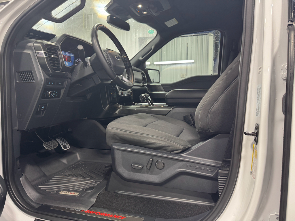 2023 Ford F-150 XLT photo 3