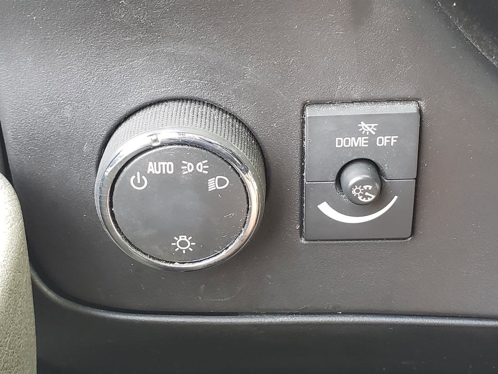 2017 Chevrolet Express 2500 Cargo photo 18