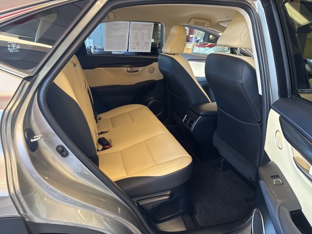 2021 Lexus NX 300 photo 3