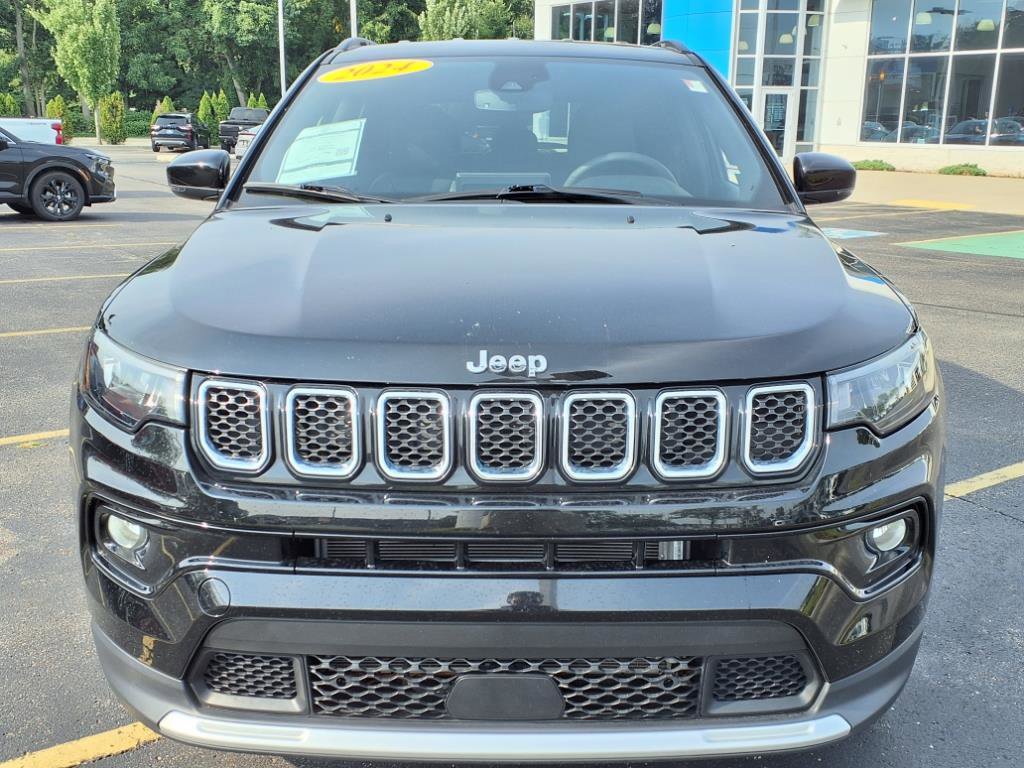 2024 Jeep Compass Limited photo 2