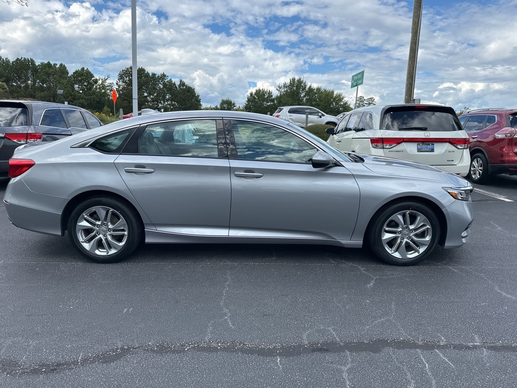 2018 Honda Accord LX photo 2