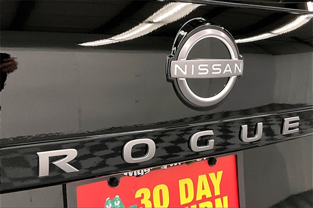 2025 Nissan Rogue S photo 19