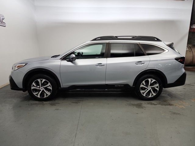 2022 Subaru Outback Limited photo 2