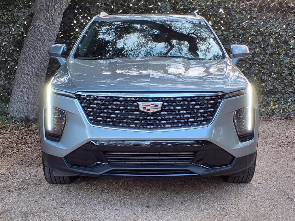 2024 Cadillac XT4 Premium Luxury photo 2