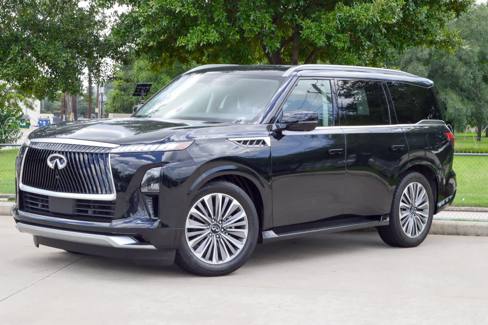 2025 INFINITI QX80 SENSORY
