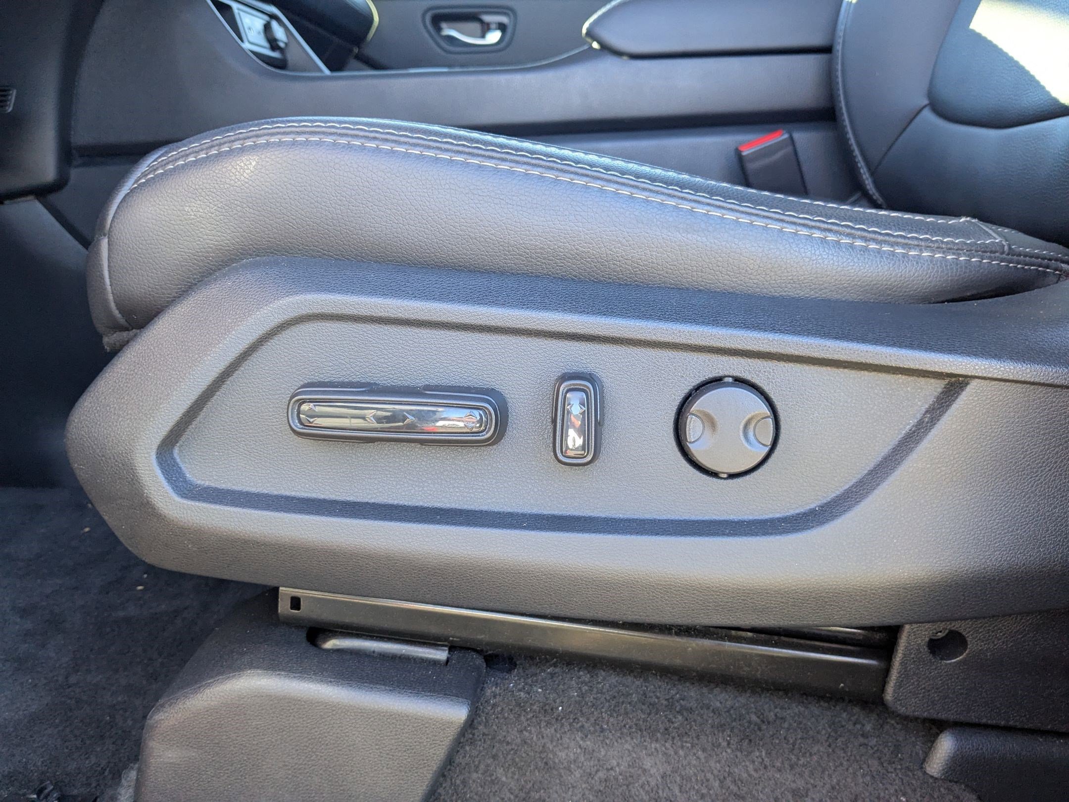 2023 Honda Pilot Touring photo 27