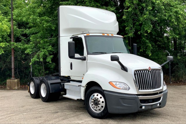 Pre-Owned 2020 International LT625 6x4 Day Cab