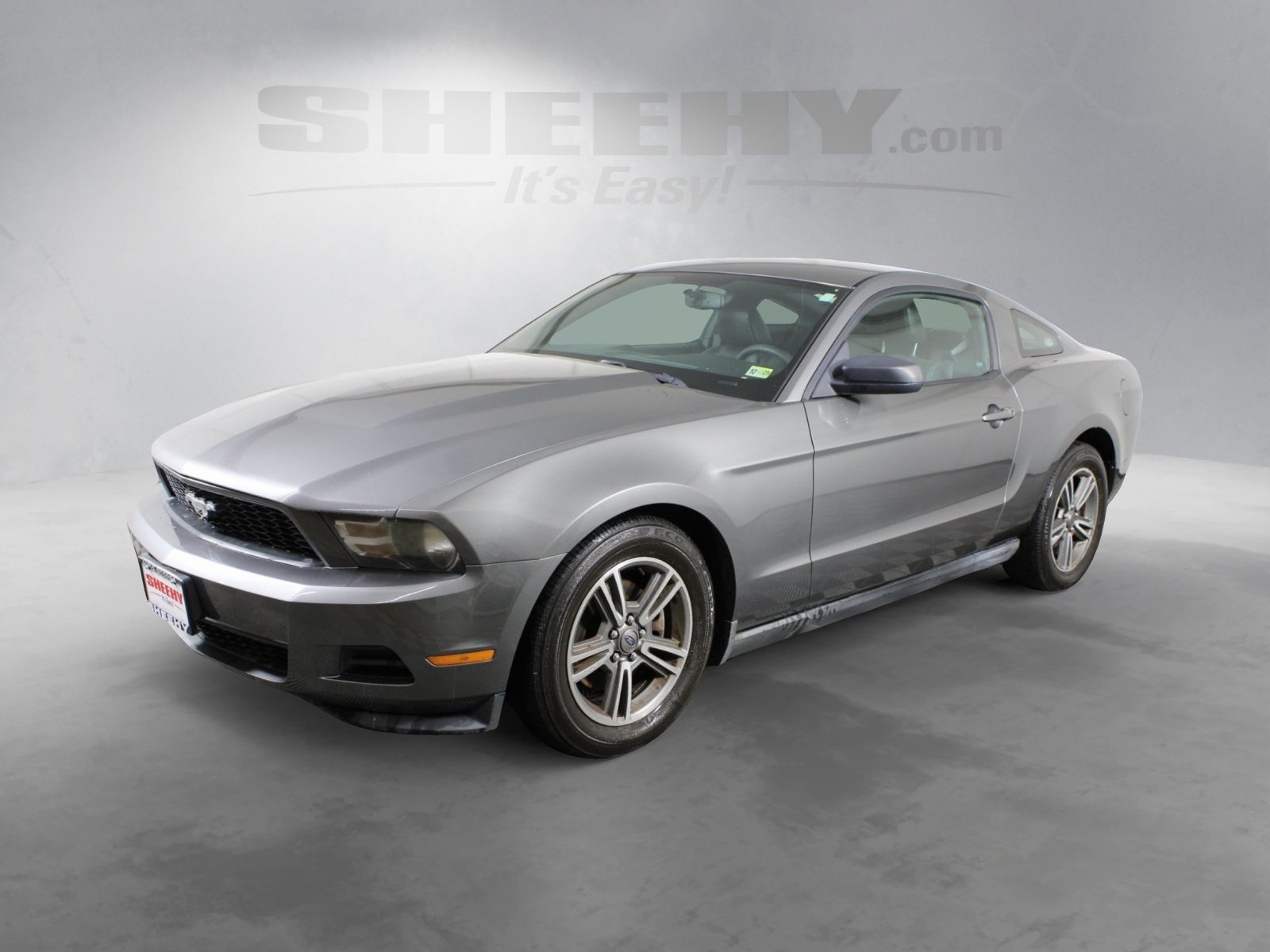 2011 Ford Mustang V6 Premium photo 3