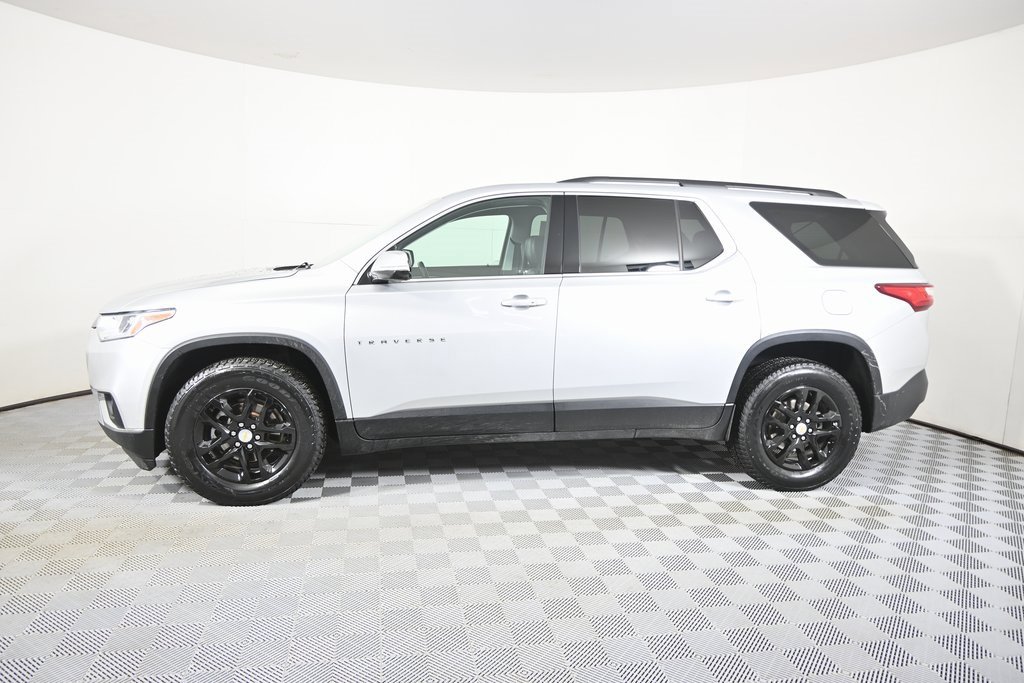 Used 2019 Chevrolet Traverse 1LT with VIN 1GNEVGKWXKJ220218 for sale in Forest Lake, MN