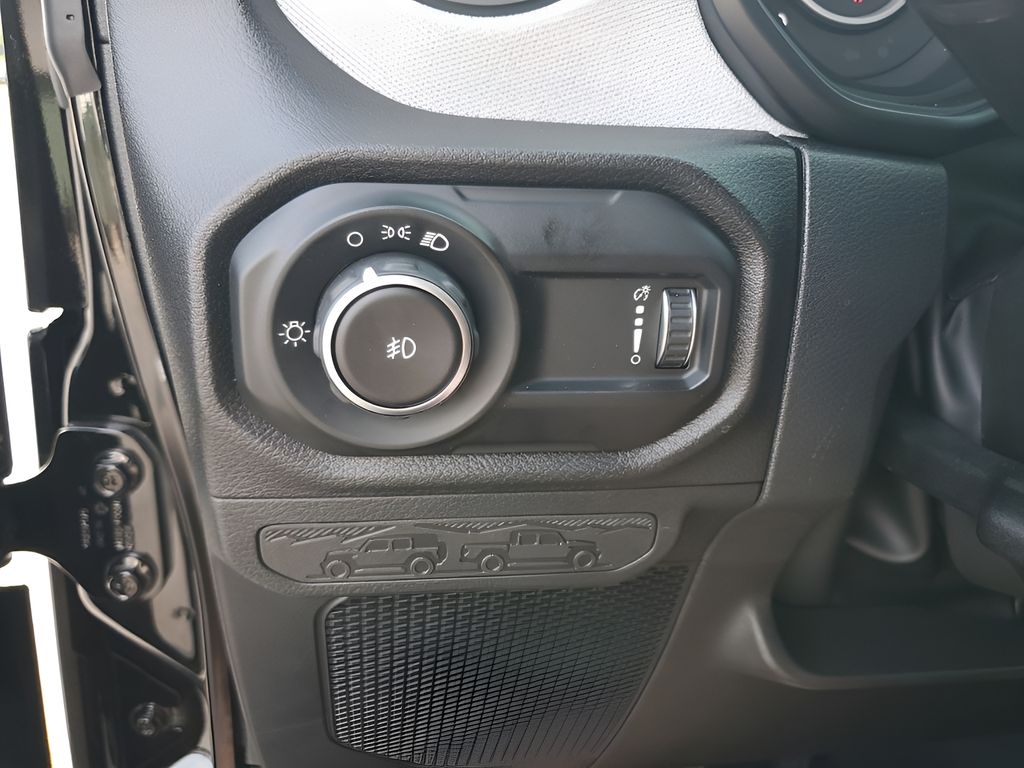 2025 Jeep Wrangler Sport photo 28