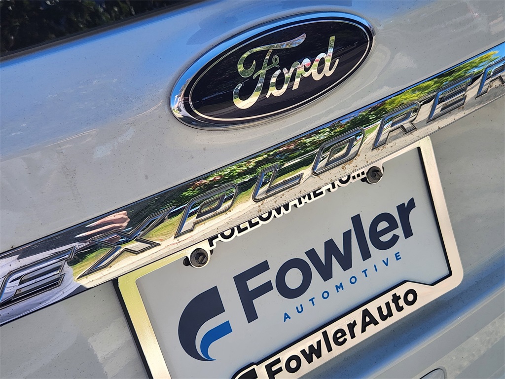 2014 Ford Explorer Base photo 5