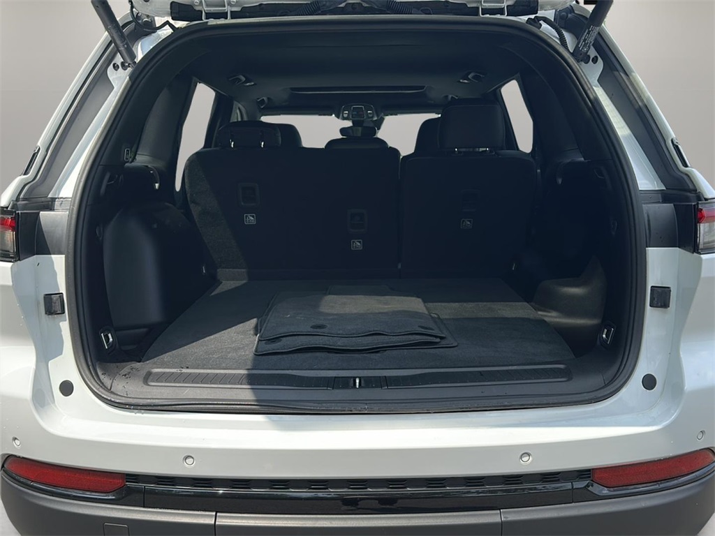 2023 Jeep Grand Cherokee Altitude photo 25