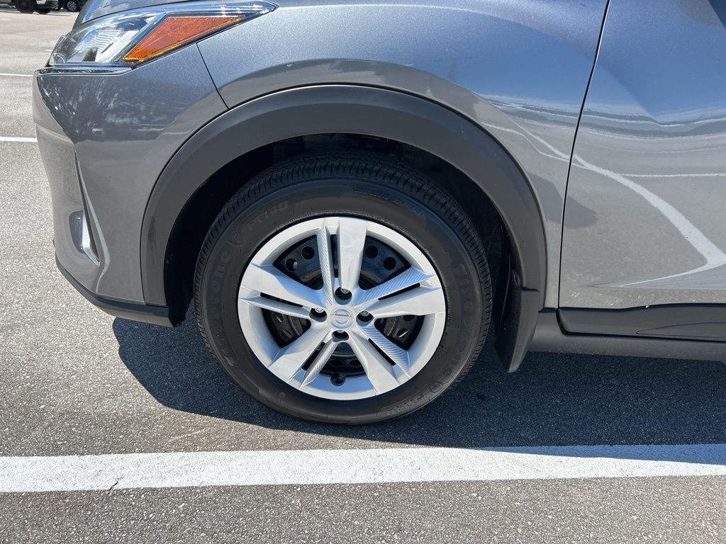 2025 Nissan Kicks Play S photo 35