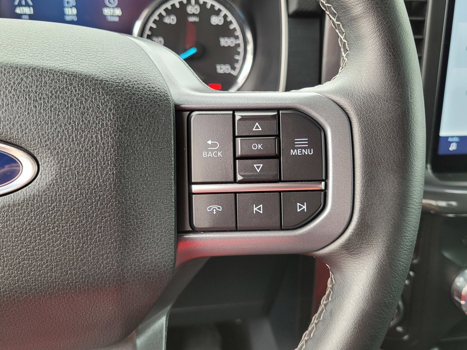 2023 Ford F-150 XLT photo 24