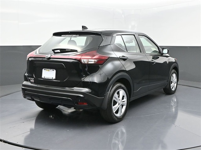 2025 Nissan Kicks Play S photo 4