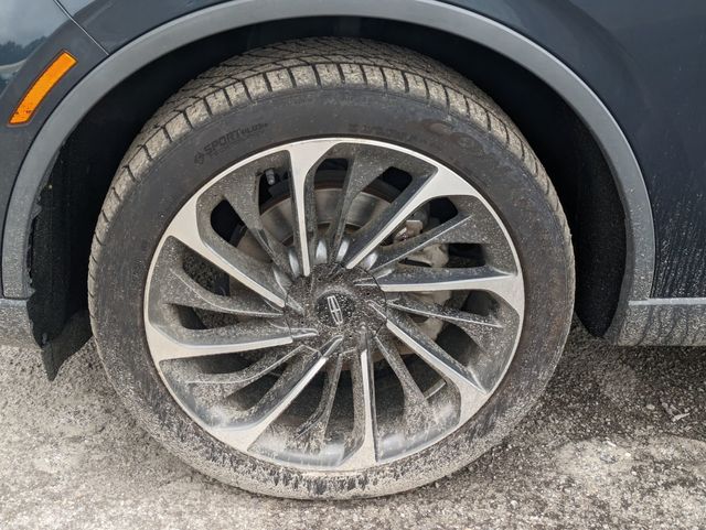 2021 Lincoln Aviator Reserve photo 3