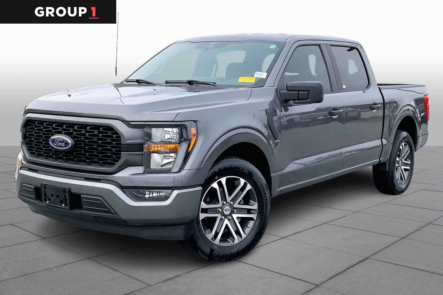 2023 Ford F-150 XL's photo