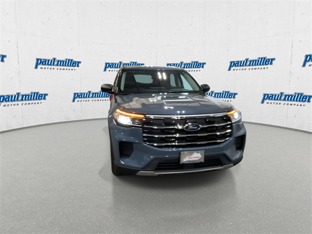 2026 Ford Explorer photo 3