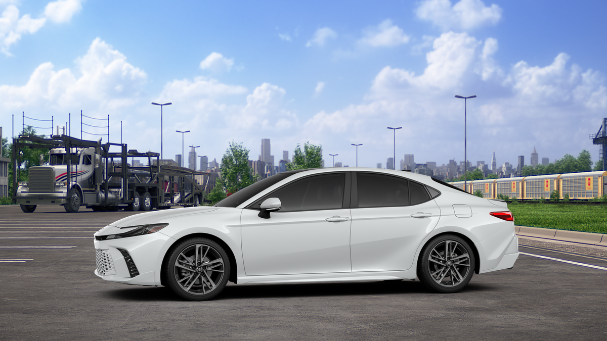 2025 Toyota Camry XSE photo 3
