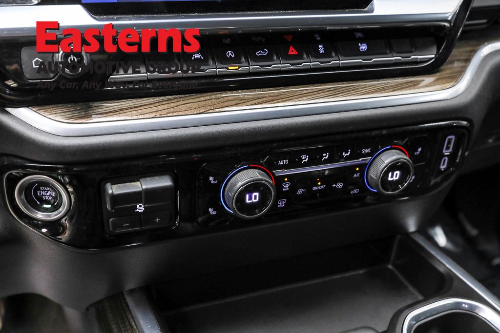 2023 Chevrolet Silverado 1500 RST photo 16