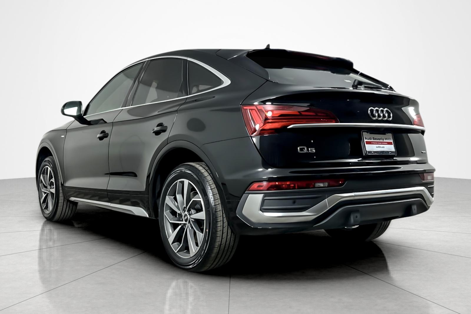 2023 Audi Q5 Sportback S line Premium Plus 45 TFSI photo 3