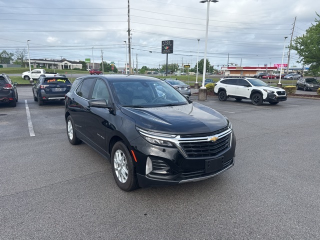 2023 Chevrolet Equinox LT photo 2
