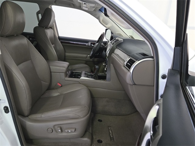 2019 Lexus GX 460 photo 15