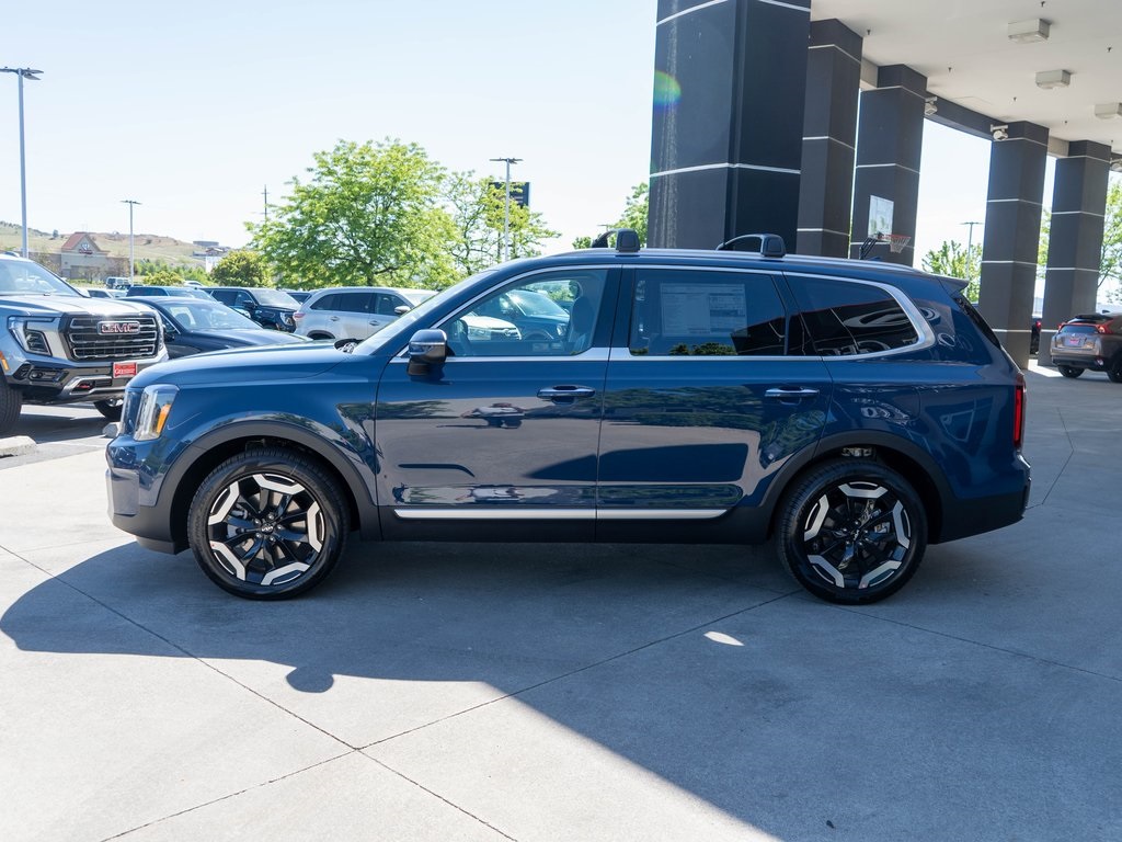 2025 Kia Telluride S photo 2