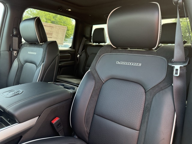 2026 Ram 1500 Laramie photo 18