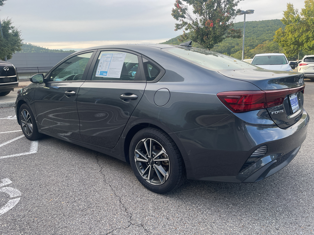 2023 Kia Forte LXS photo 5