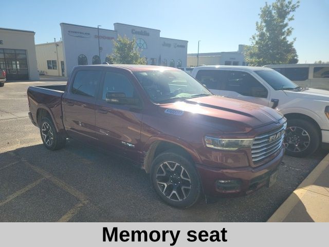 2025 Ram 1500 Laramie photo 4