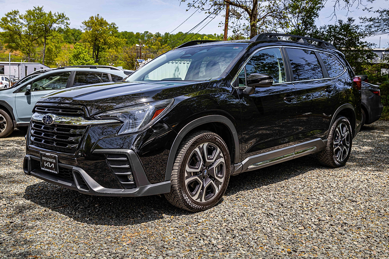 2023 Subaru Ascent Limited photo 3