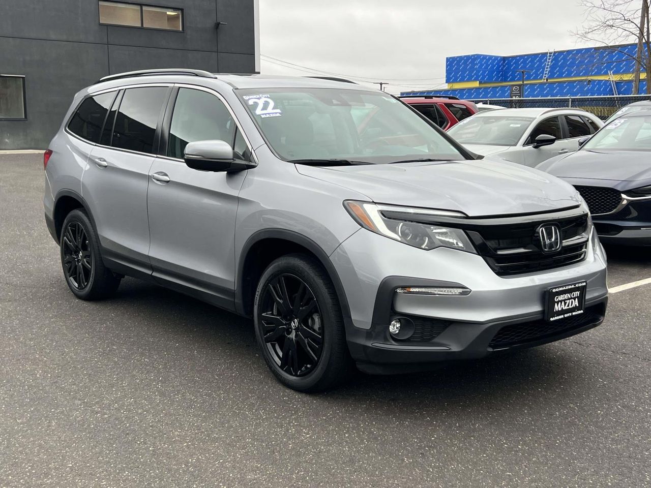 2022 Honda Pilot SE's photo