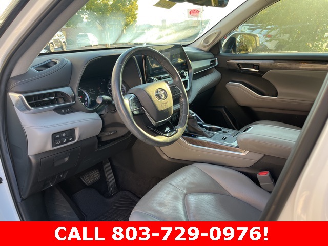 2020 Toyota Highlander Limited photo 5