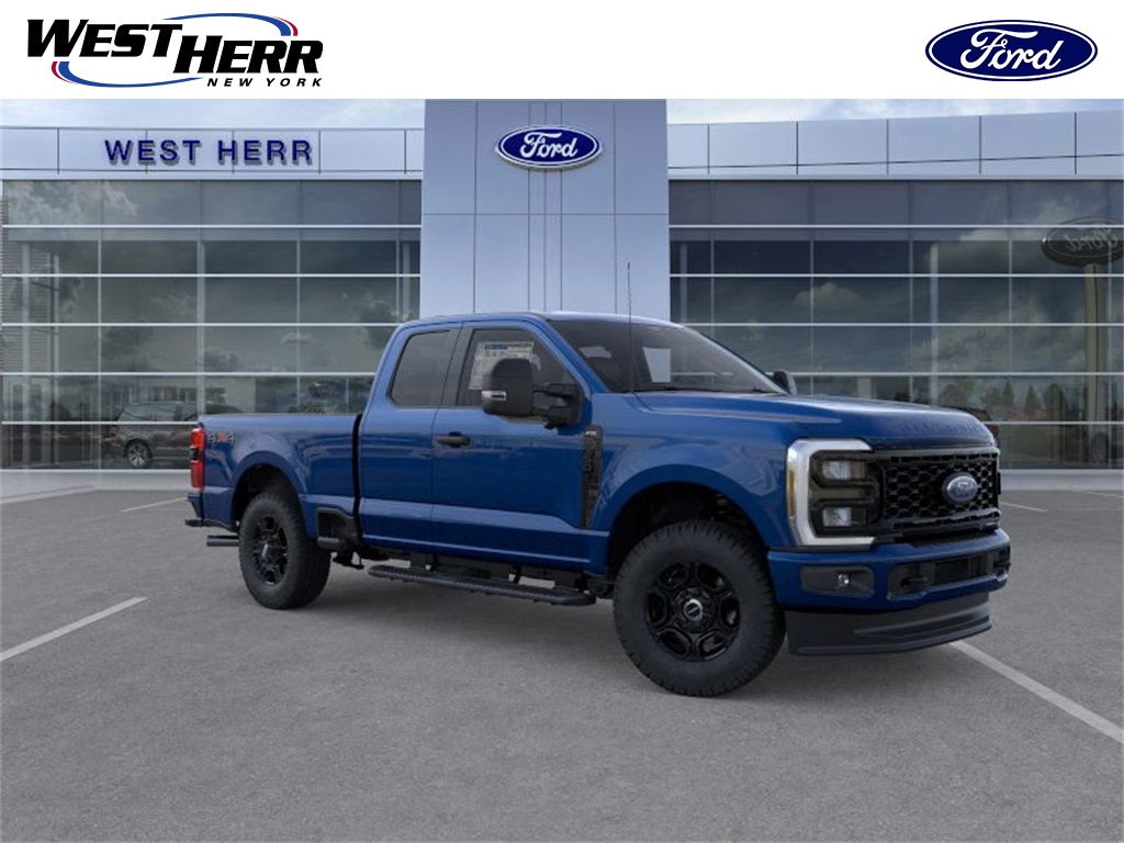 2026 Ford F-350 Super Duty XL's photo