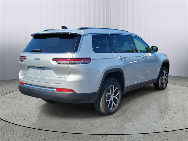 2023 Jeep Grand Cherokee Limited photo 4