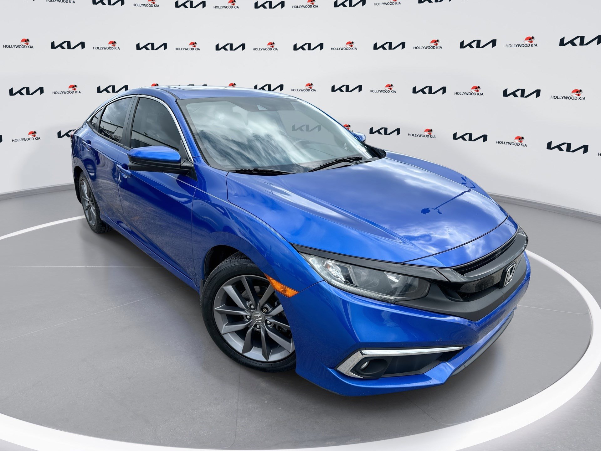 2019 Honda Civic EX's photo