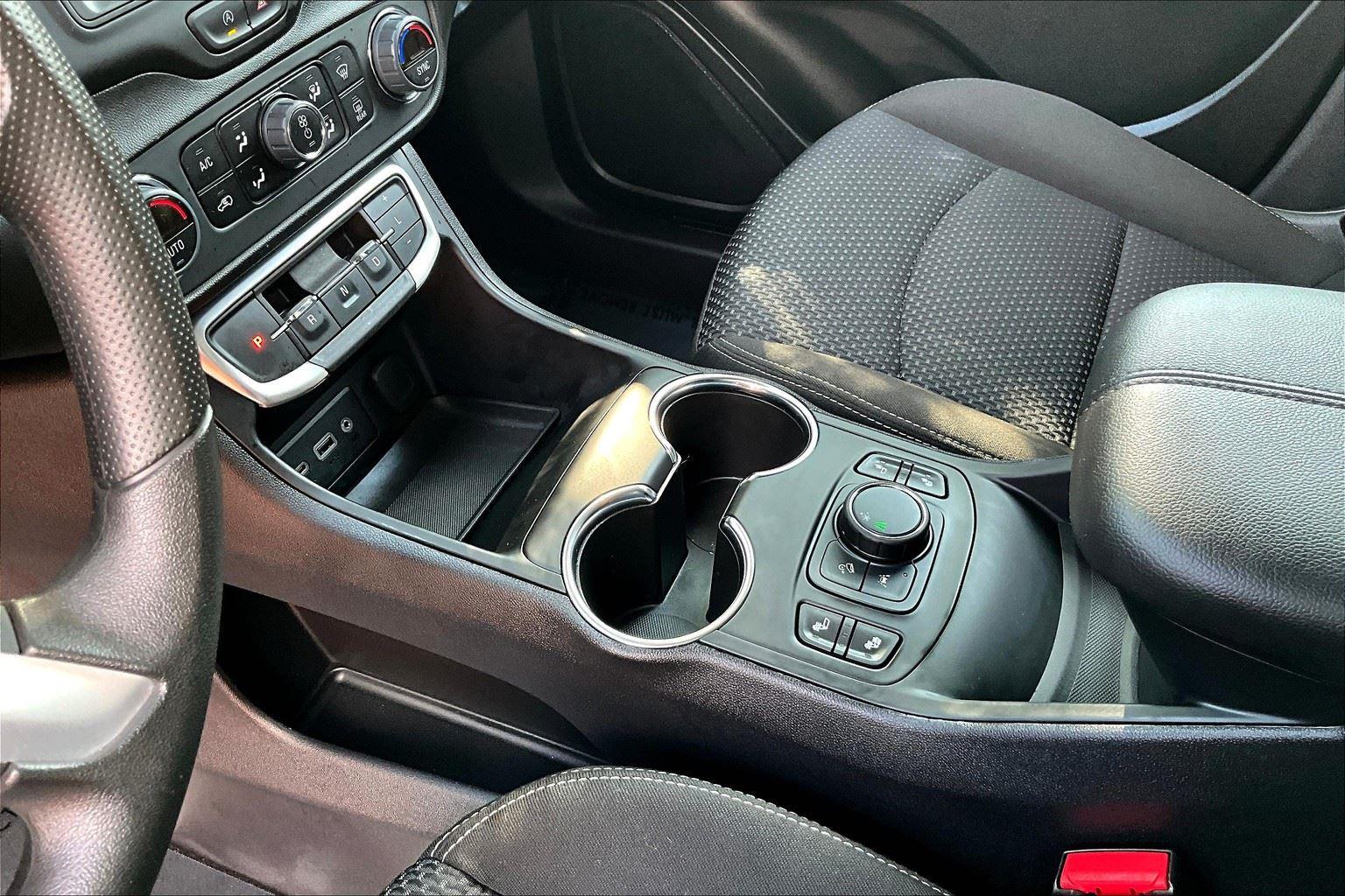 2024 Gmc Terrain SLE photo 14