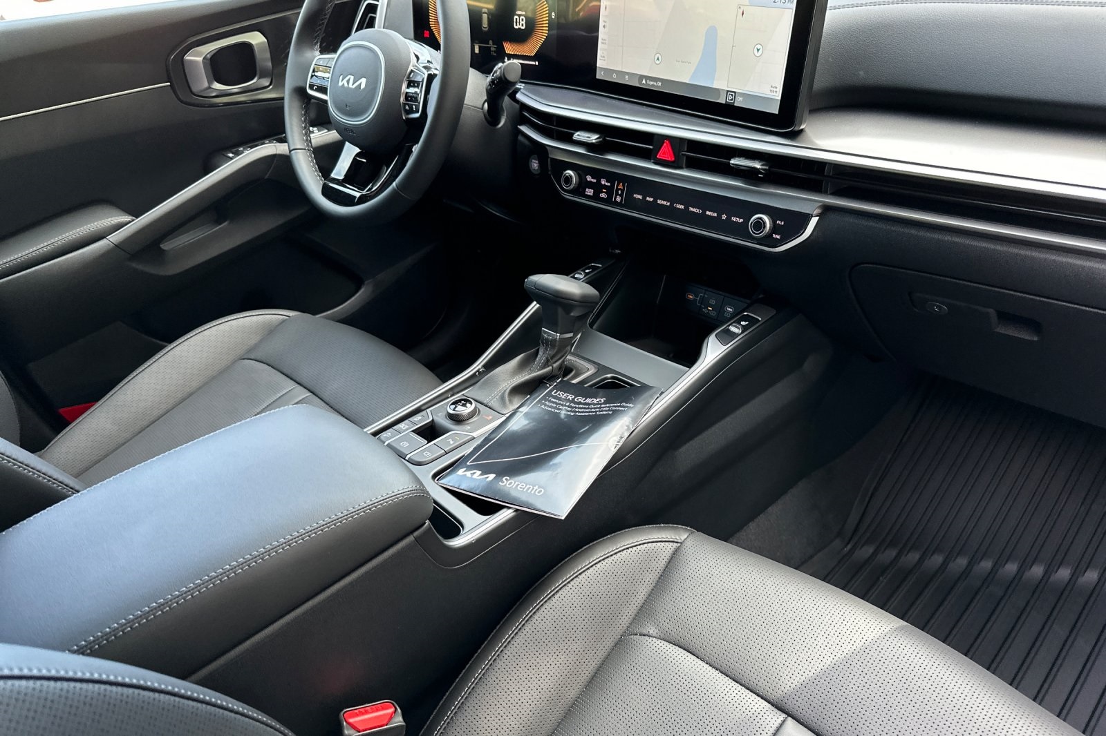 2025 Kia Sorento S photo 12
