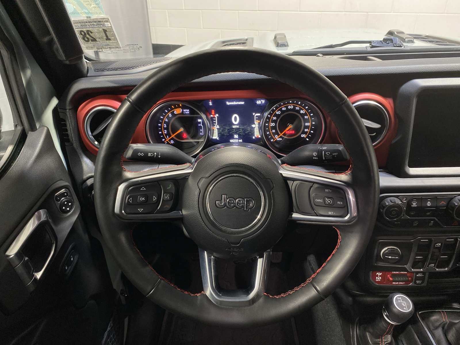 2023 Jeep Wrangler Rubicon photo 15