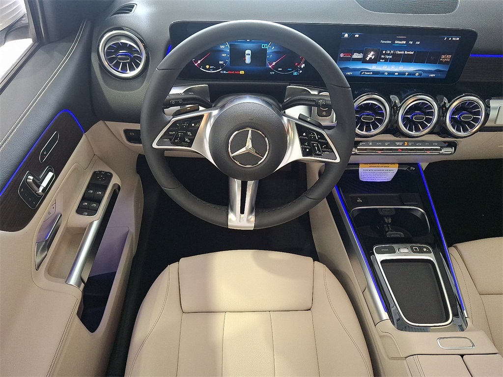 2026 Mercedes Benz GLB 250 4MATIC photo 7