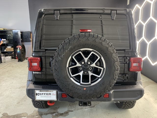 2024 Jeep Wrangler Rubicon photo 4