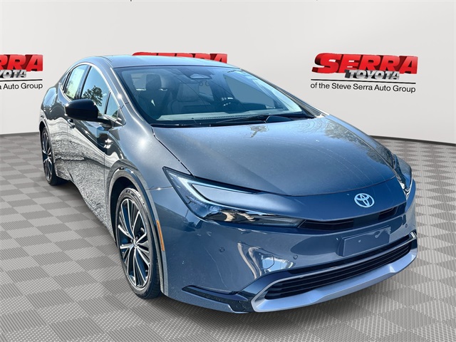 2026 Toyota Prius XLE's photo