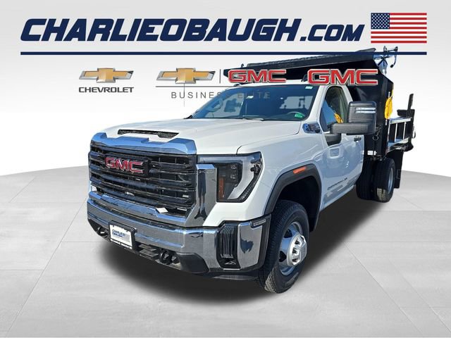 2025 GMC Sierra 3500HD Pro's photo