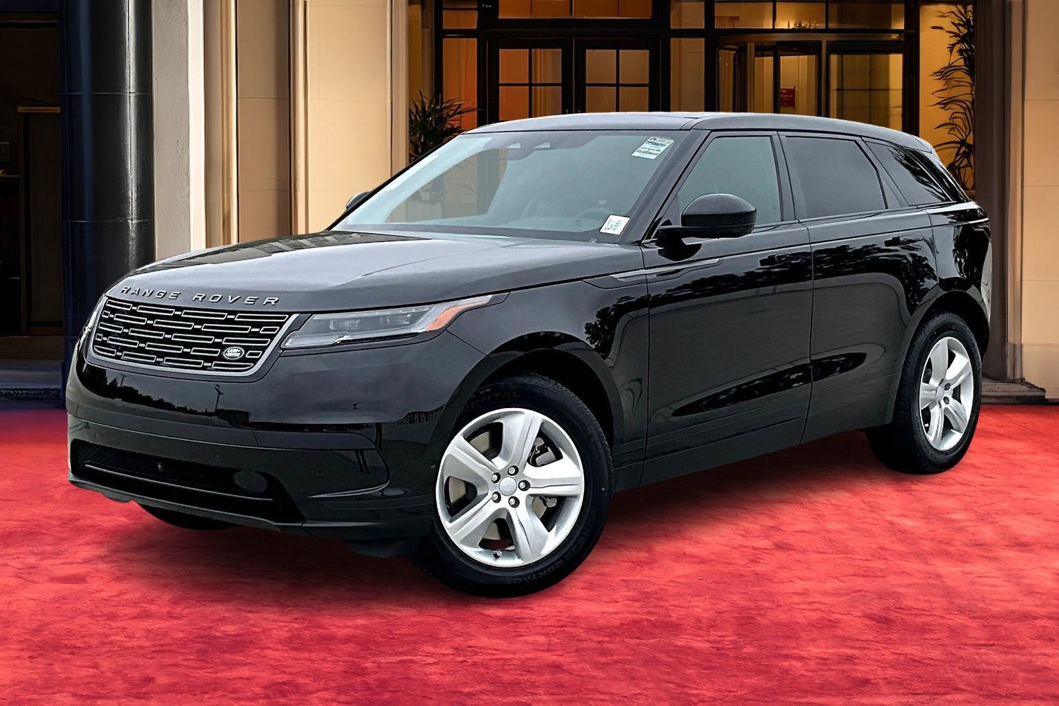 2026 Land Rover Range Rover Velar S's photo