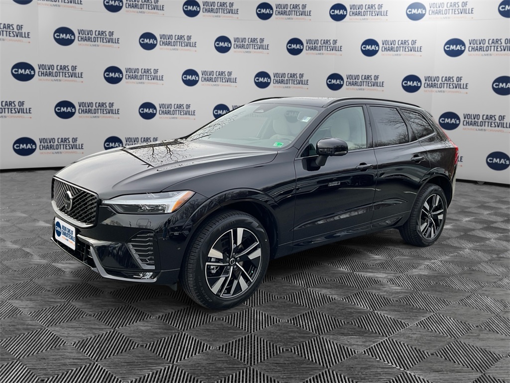 2026 Volvo XC60 Plus's photo